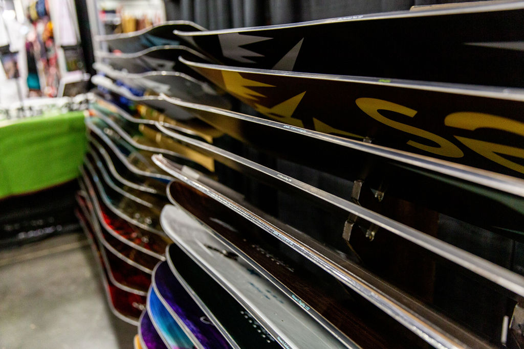2021 Jones Snowboards