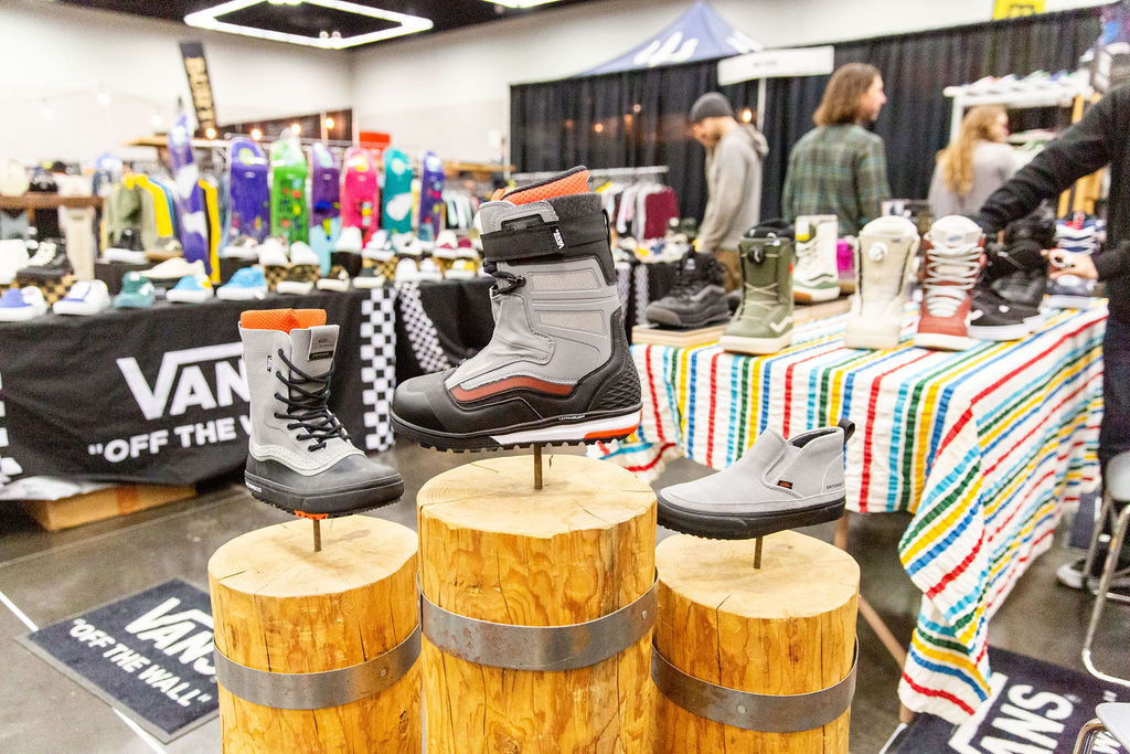 2021 Vans snowboard boots