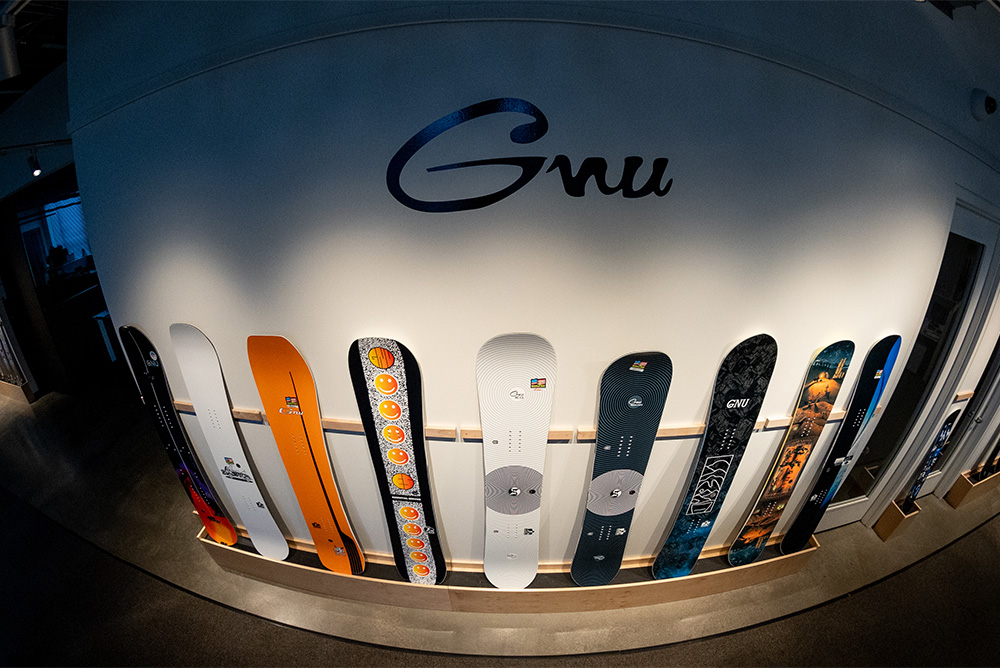 2023 Gnu Snowboards