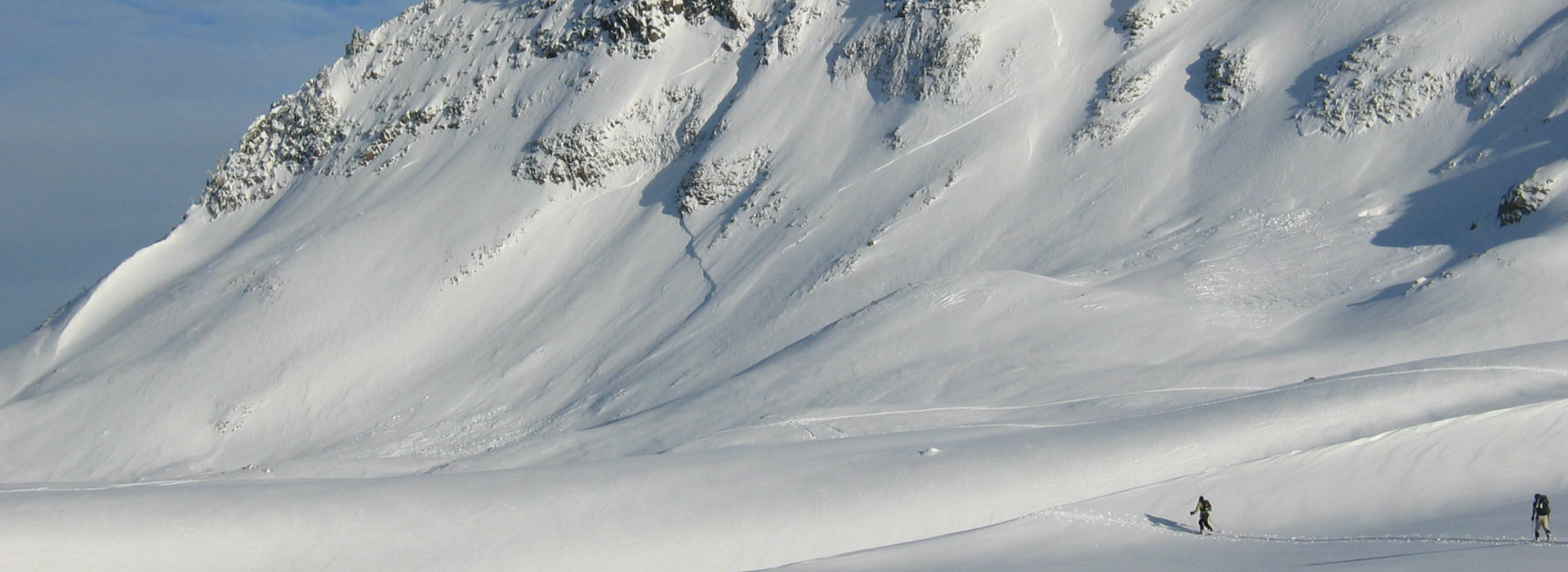 evo Snoqualmie Pass, WA Intro to Backcountry Skiing and Splitboarding