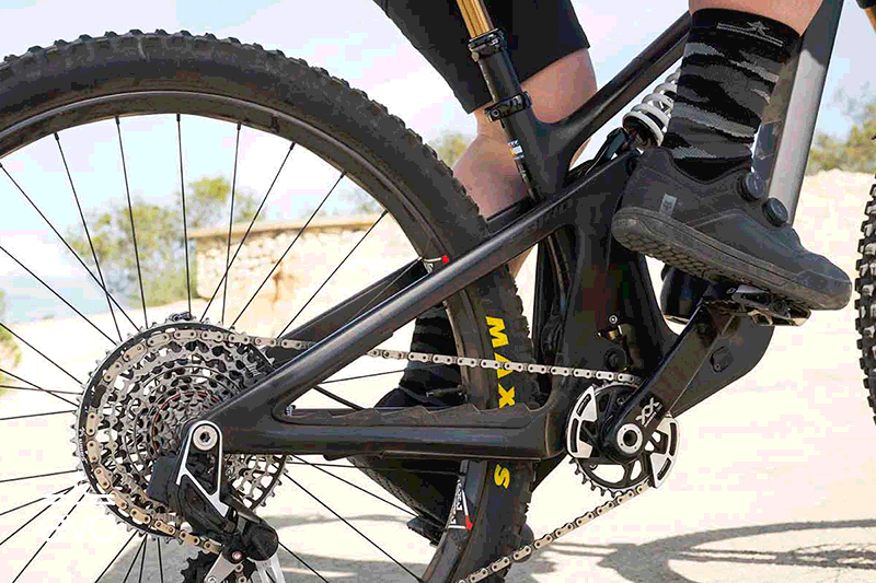 Clipless pedals allow for simultaneous push and pull power.