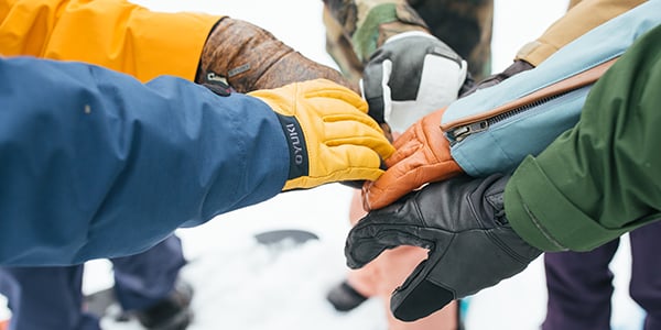 Ski & snowboard gloves