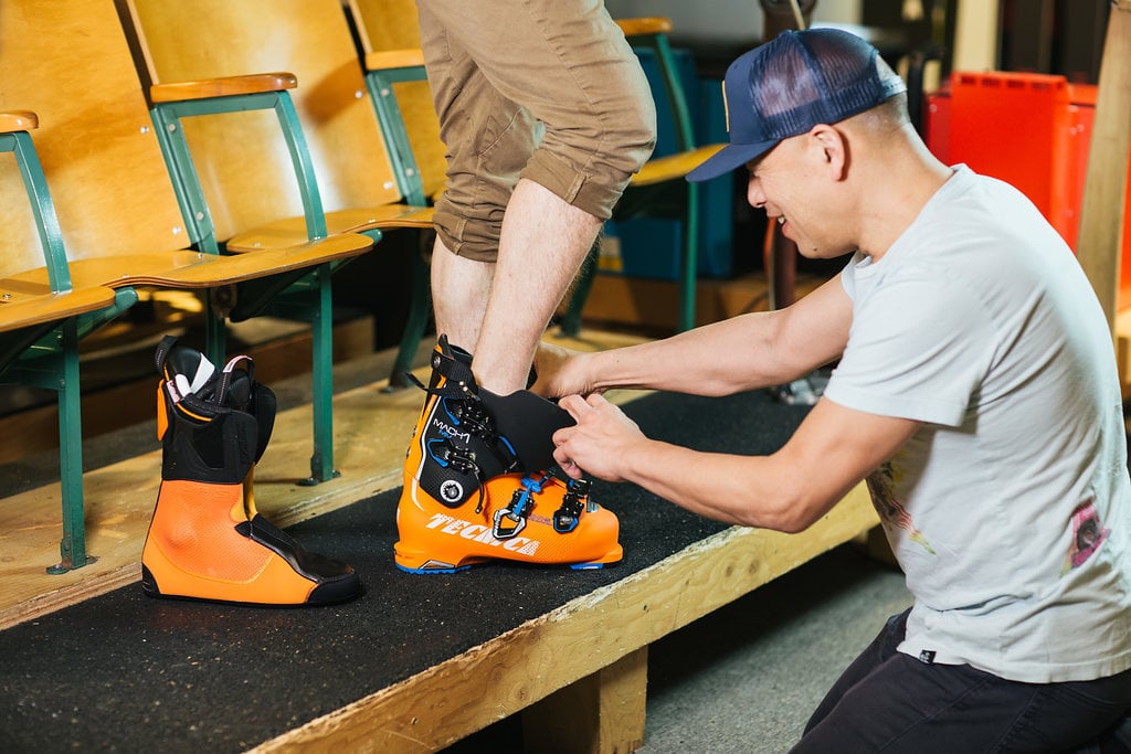 Absoluut cursief stil Custom Ski Boot Fitting - Make Your Boots Fit Better | evo