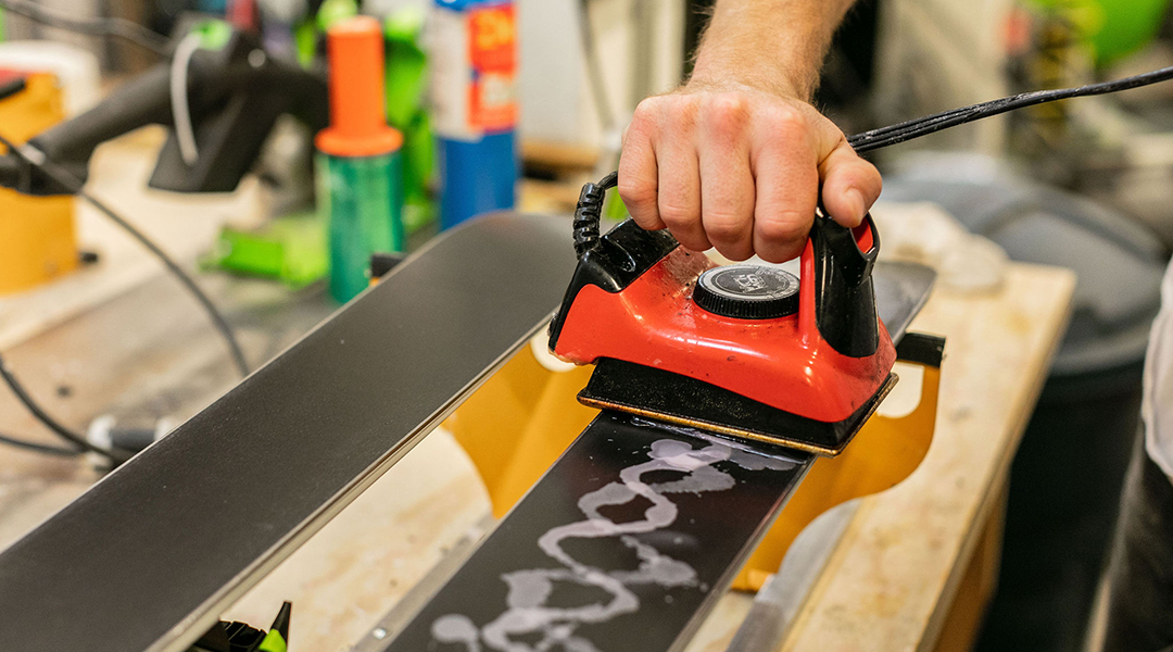 How To Wax Skis Snowboards At Home Evo